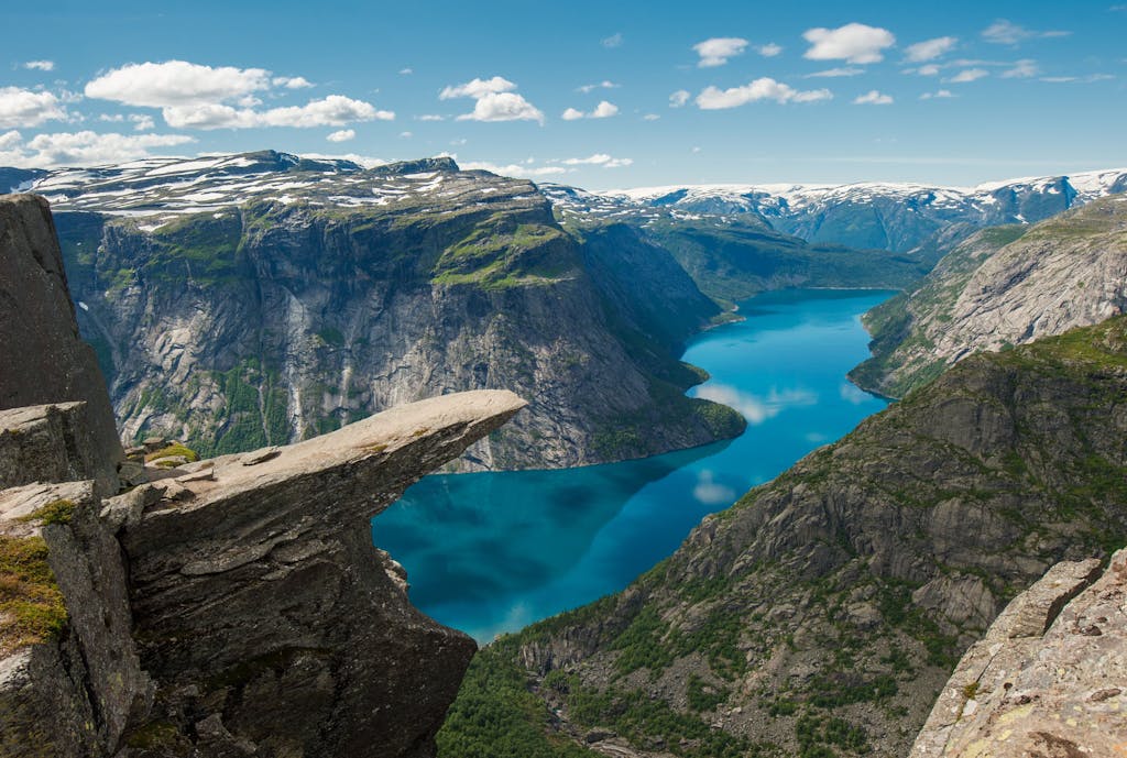 Trolltungeklippen i Norge Trolltungeklippen i Norge