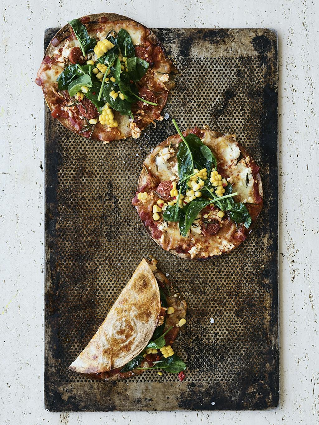 Nemme tortilla pizza til aftensmad