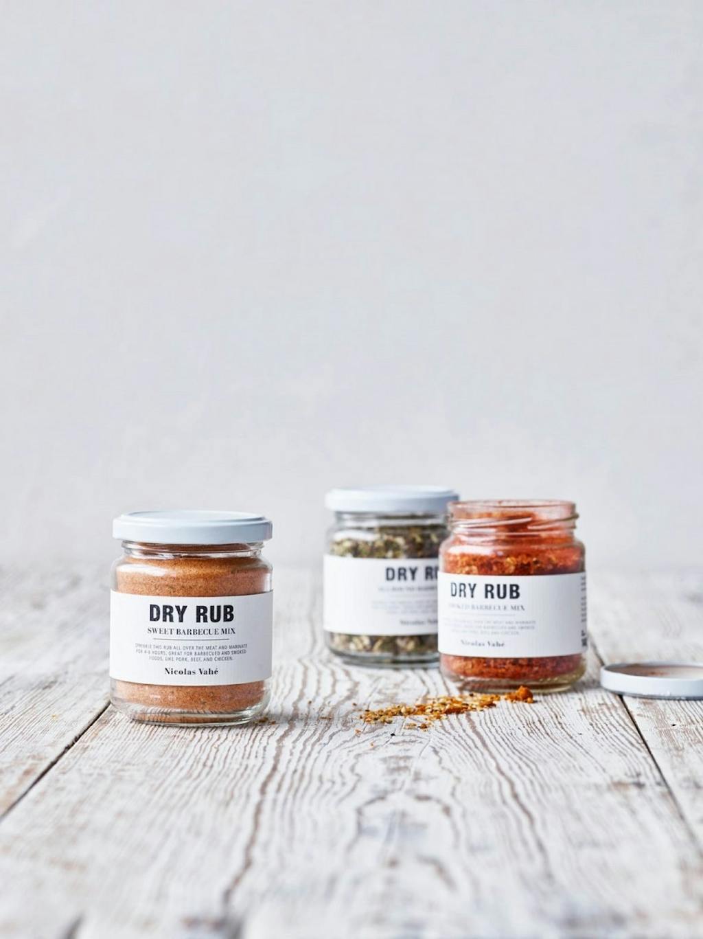 Nicholas Vahe dry rub barbeque grill