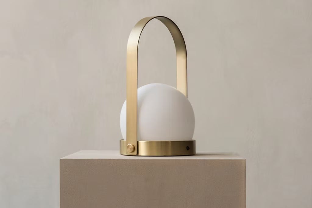 MENU Carrie LED Bordlampe Sort MENU Carrie LED Bordlampe Sort