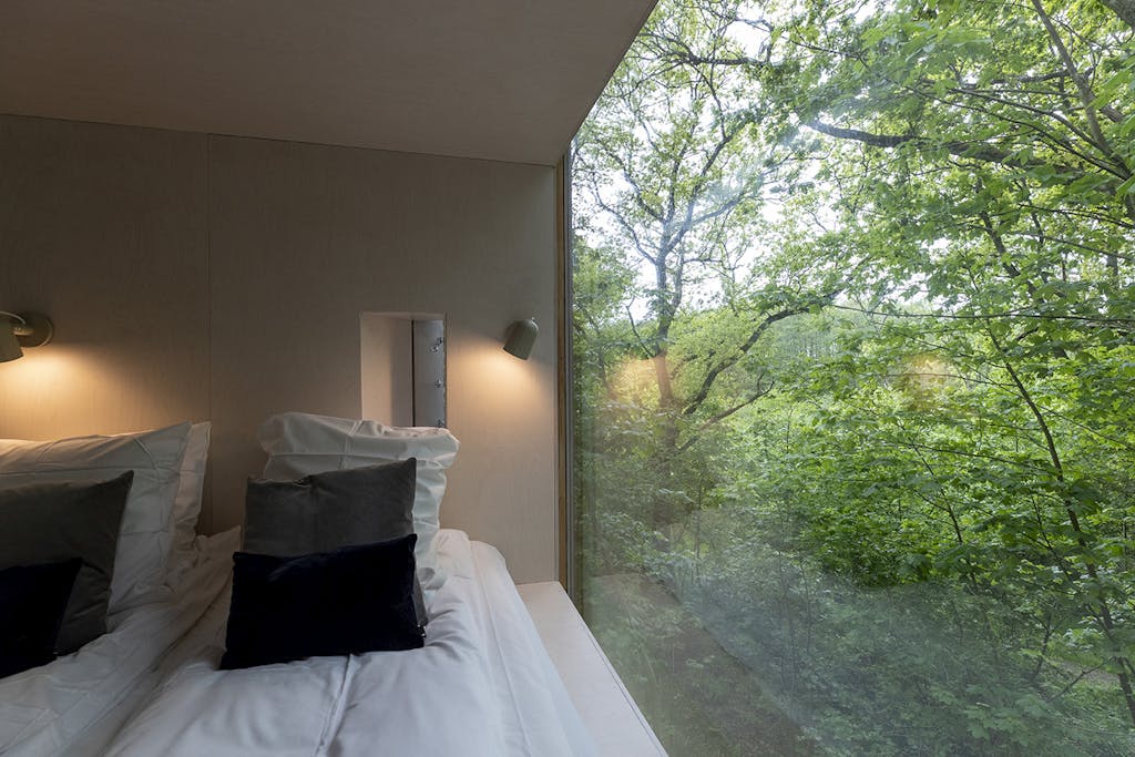 Løvtag trætophotel Mariager Fjord