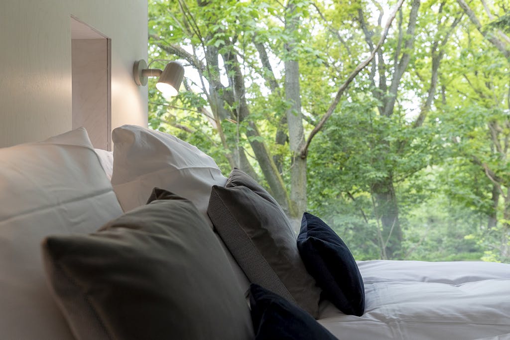 Løvtag trætophotel Mariager Fjord