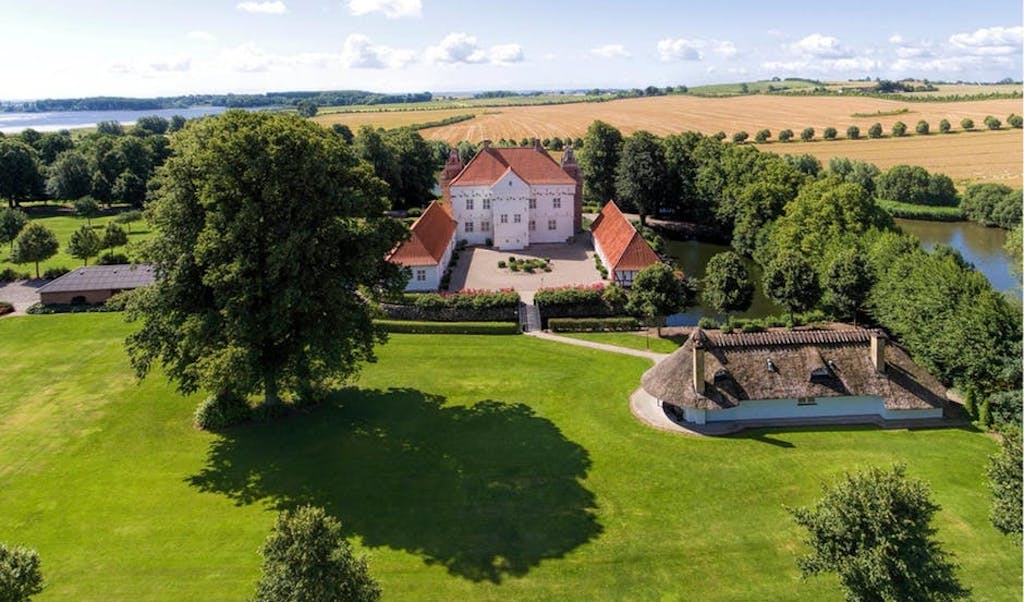 nakkebølle gods til salg køb godsejer