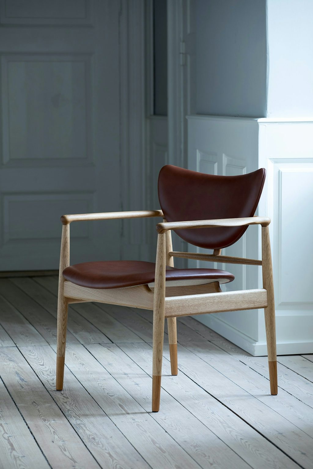 "48 Stol" (1948). Materialer: Stel i teak/eg, valnød. Polstring i stof eller læder. Mål: B 69 cm x D 63 cm x H 80 cm. Vejl. pris: Fra 29.826 kr. "48 Stol" (1948). Materialer: Stel i teak/eg, valnød. Polstring i stof eller læder. Mål: B 69 cm x D 63 cm x H 80 cm. Vejl. pris: Fra 29.826 kr.
