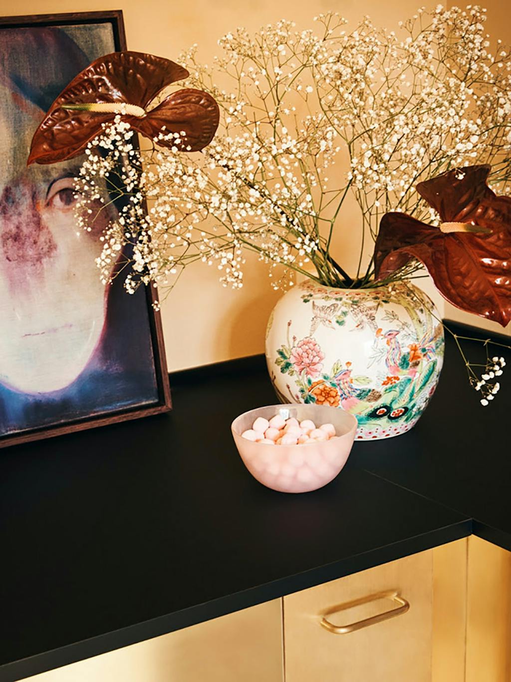 Stine Goya Reform messing guld guldkøkken showroom hovedkontor