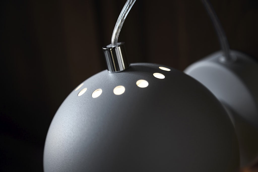 Lampen, der er tale om, går under navnet "Ball" og så dagens lys i 1968.