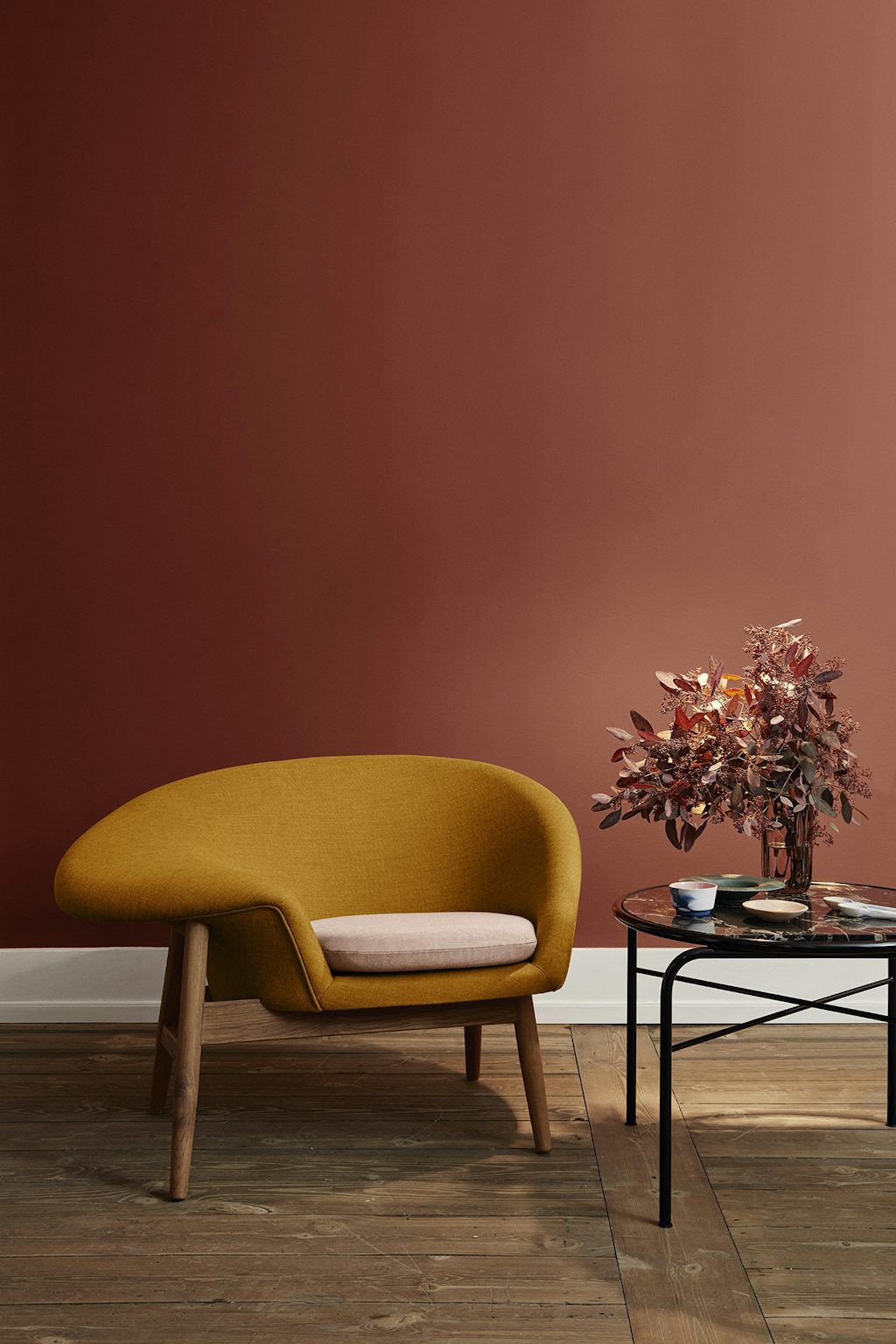 fried egg warm nordic lounge stol nyt brand dansk design