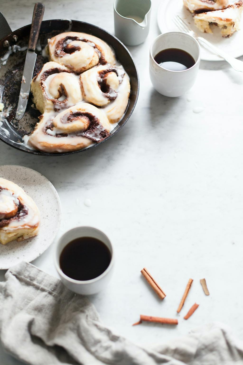 18083 Blueberry Tales kanelsnegle whisky kanel efterår kaffe kage