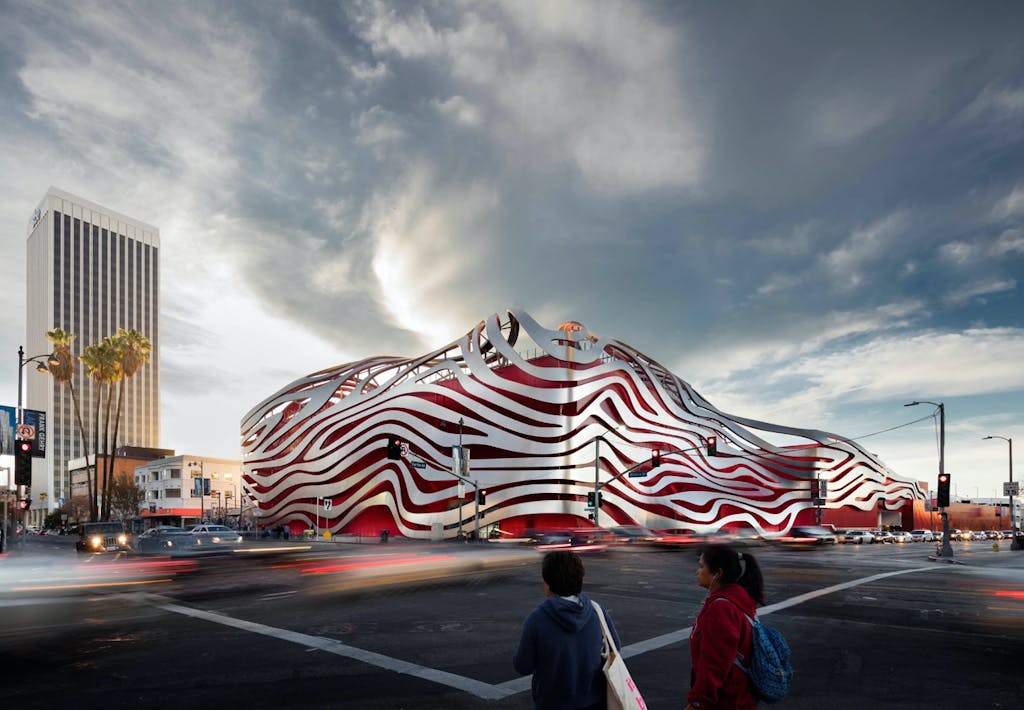 Kohn Pedersen Fox Associates, Petersen Automotive Museum, Los Angeles Kohn Pedersen Fox Associates, Petersen Automotive Museum, Los Angeles