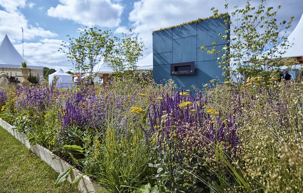 Bronze: Den blomstrende have