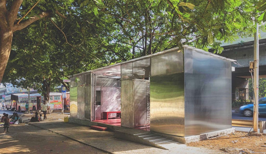 Udvendig syn af The Light Box - Restroom for Women