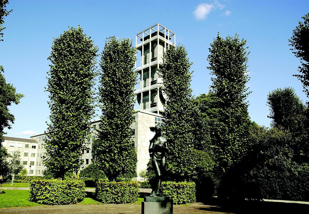 Århus Rådhus tegnet af Arne Jacobsen og Erik Møller 