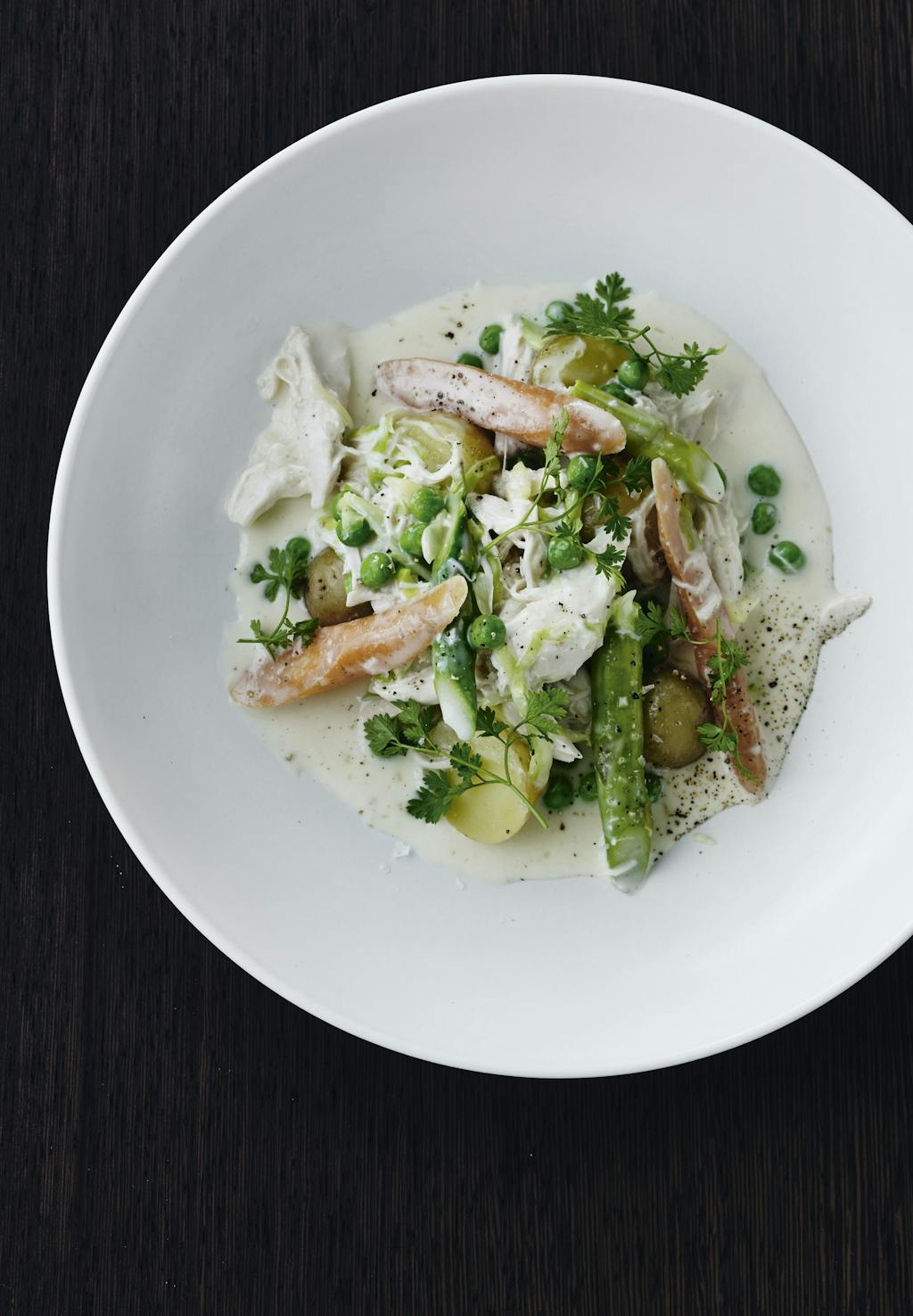 Kyllinge-frikassé med grøntsager