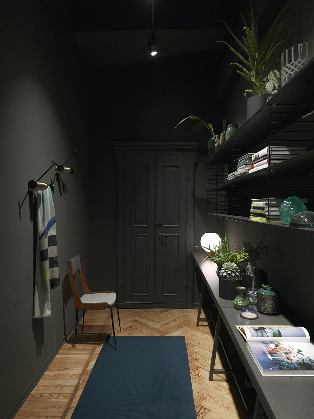 bolig indretning dansk design sort entre