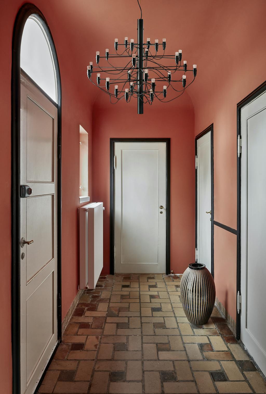 kay fisker hus styling bo bedre entre loftlampe gulvvase