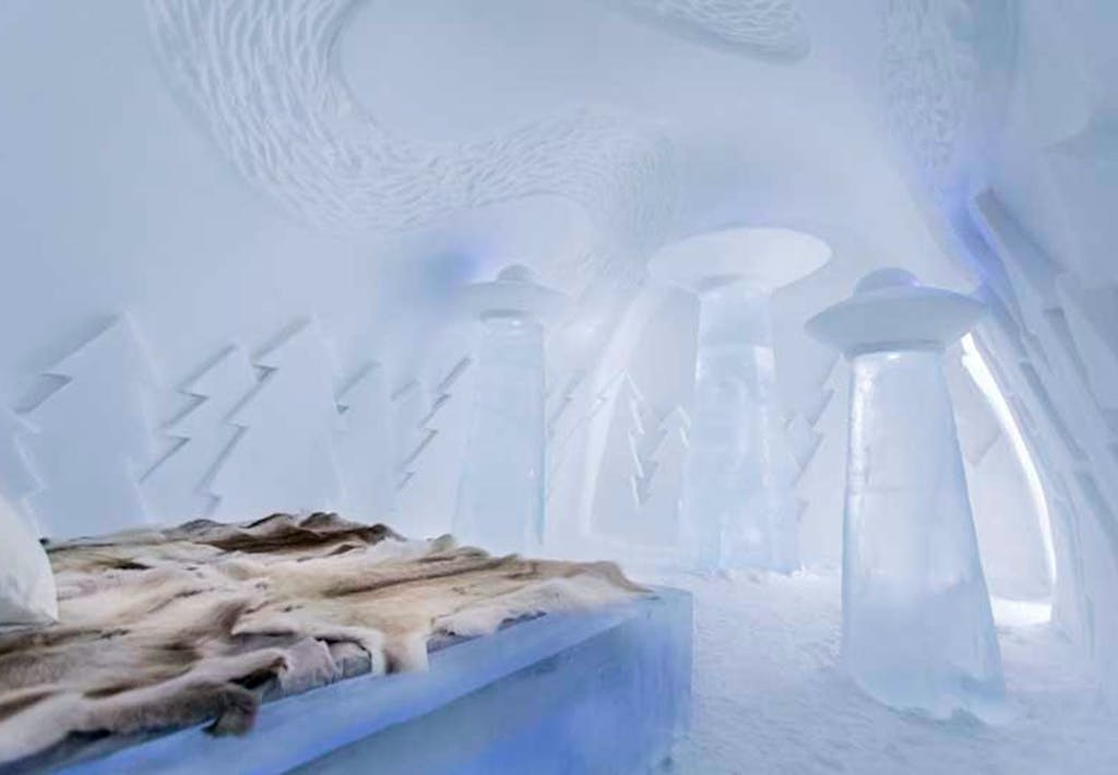 Ishotel i svensk Lapland