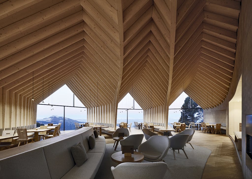 ski skiferie skirejse alperne alpin skiløb skihytte Italien tagkonstruktion