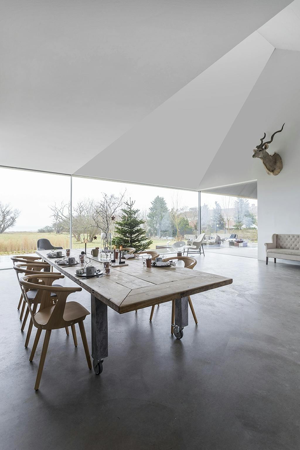 jul bolig bobedre moderne jul hygge indretning spisestue spisebord