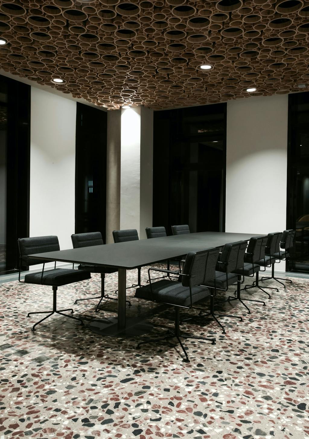 Finn Juhl Kina universitet Onecollection mødelokale