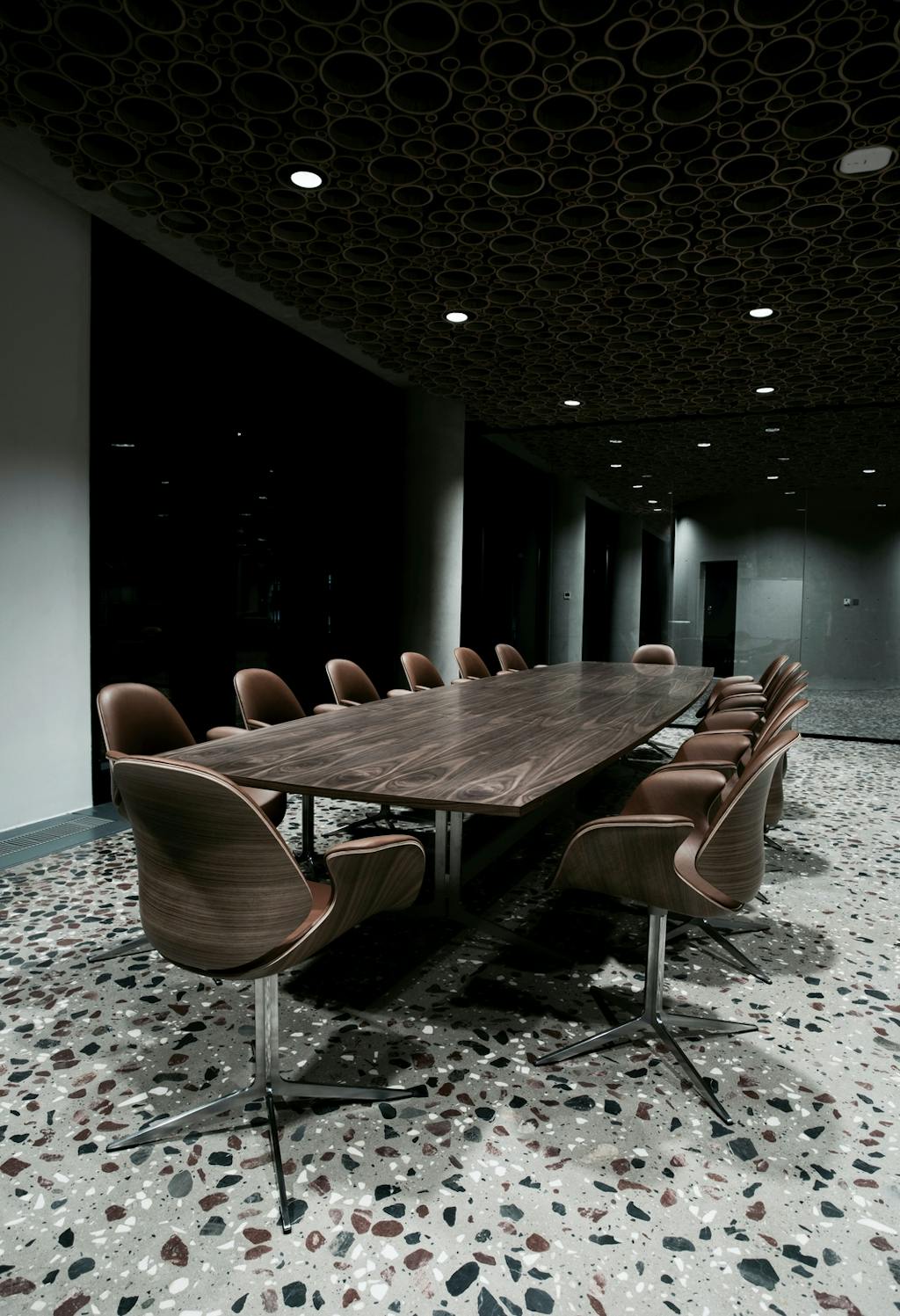 Finn Juhl Kina universitet Onecollection langt mødebord