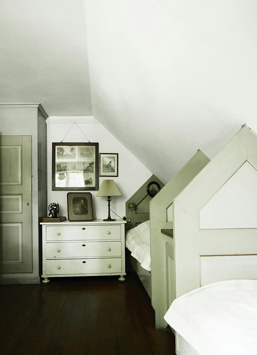 tisvilde sommerhus grønne vægge