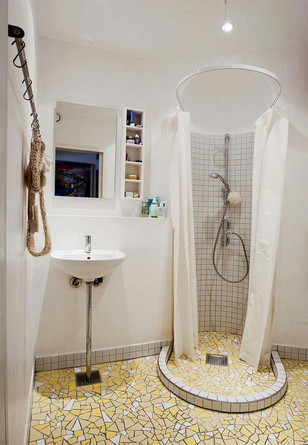 Hjemmelavet mosaikgulv 