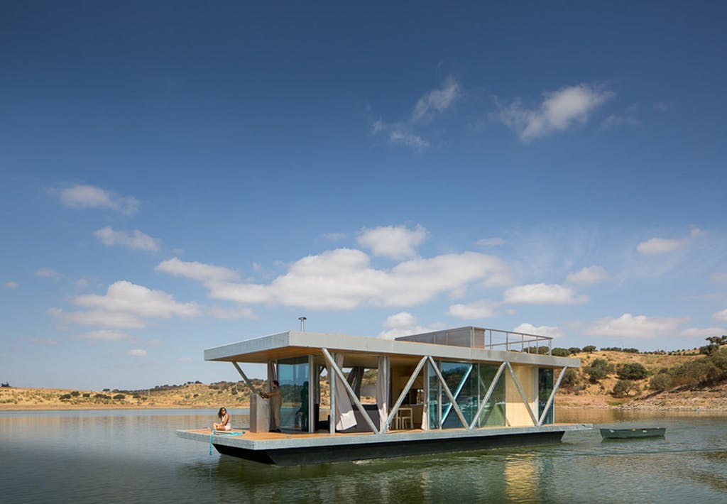 ’Floatwing’ fra Friday