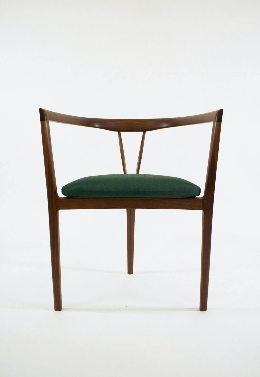 SNEDKER OG MØBELSNEDKERDESIGNER 