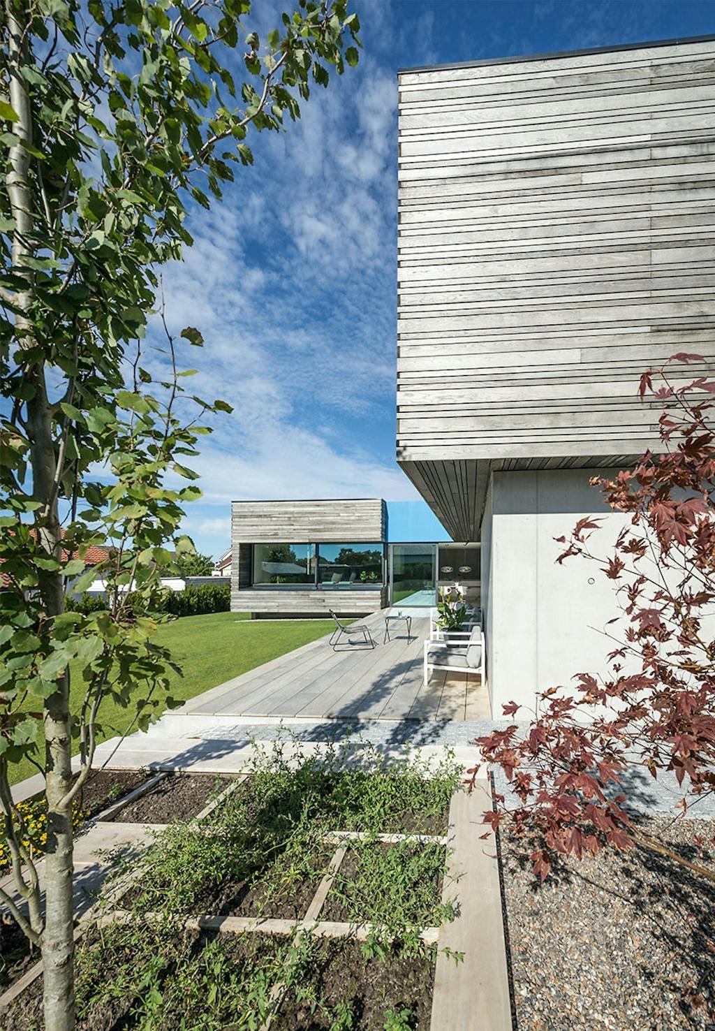 Trædæk og træværk skaber kontakt med naturen 