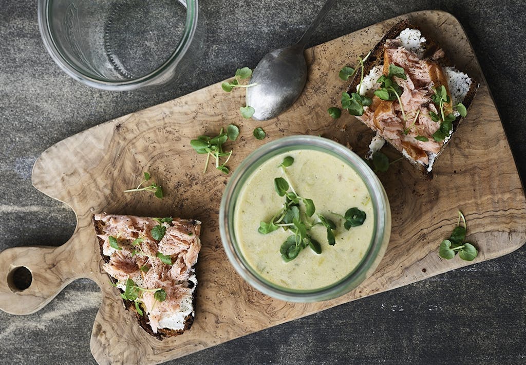 suppe kartoffel pore laks opskrift