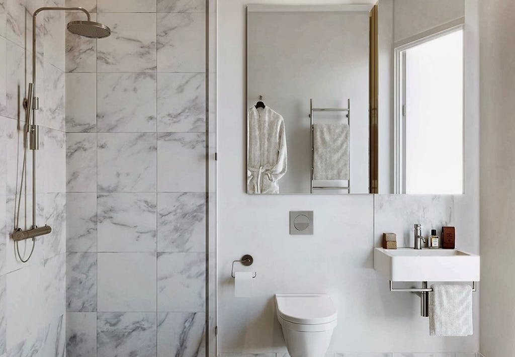 badeværelse flisebadeværelse badeværelse gulv indretning marmor rengøring vedligeholdelse 