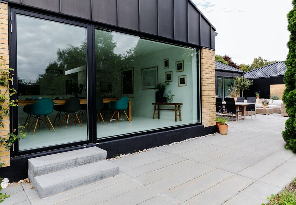Udgang til terrasse og natur Udgang til terrasse og natur