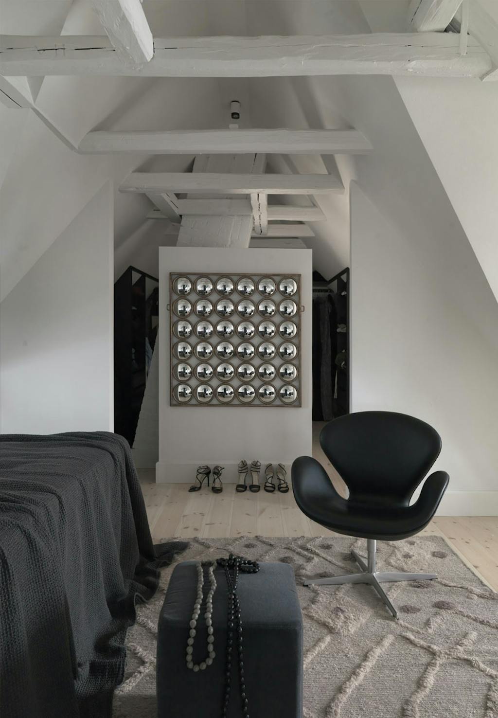 Åbent walk-in-closet i soveværelset Åbent walk-in-closet i soveværelset