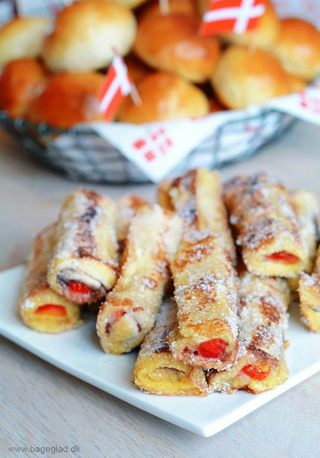 Ristet toastbrød med Nutella og jordbær