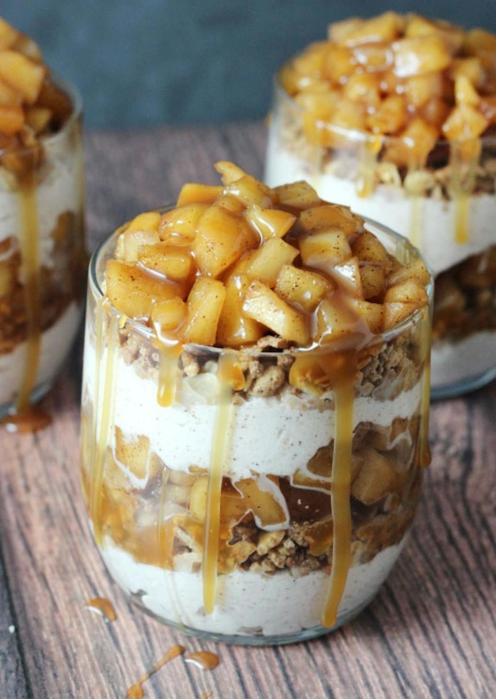 Æbletrifli med karamel