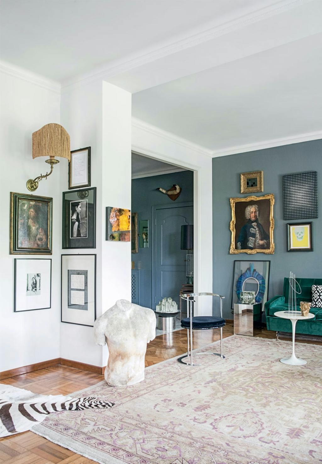 Vintagemøbler blandet med designklassikere