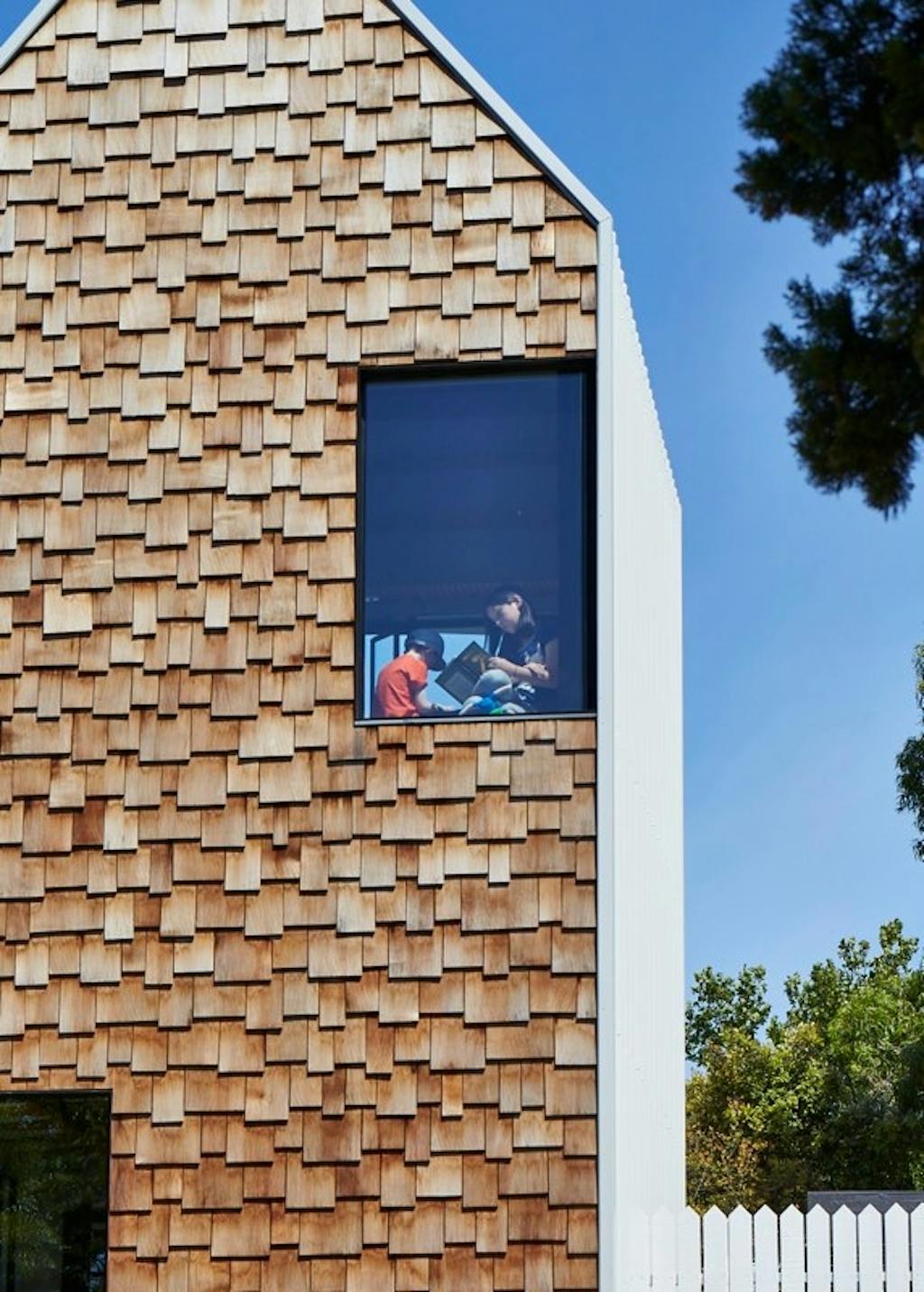 Australsk familiehus beklædt med skæl af træ