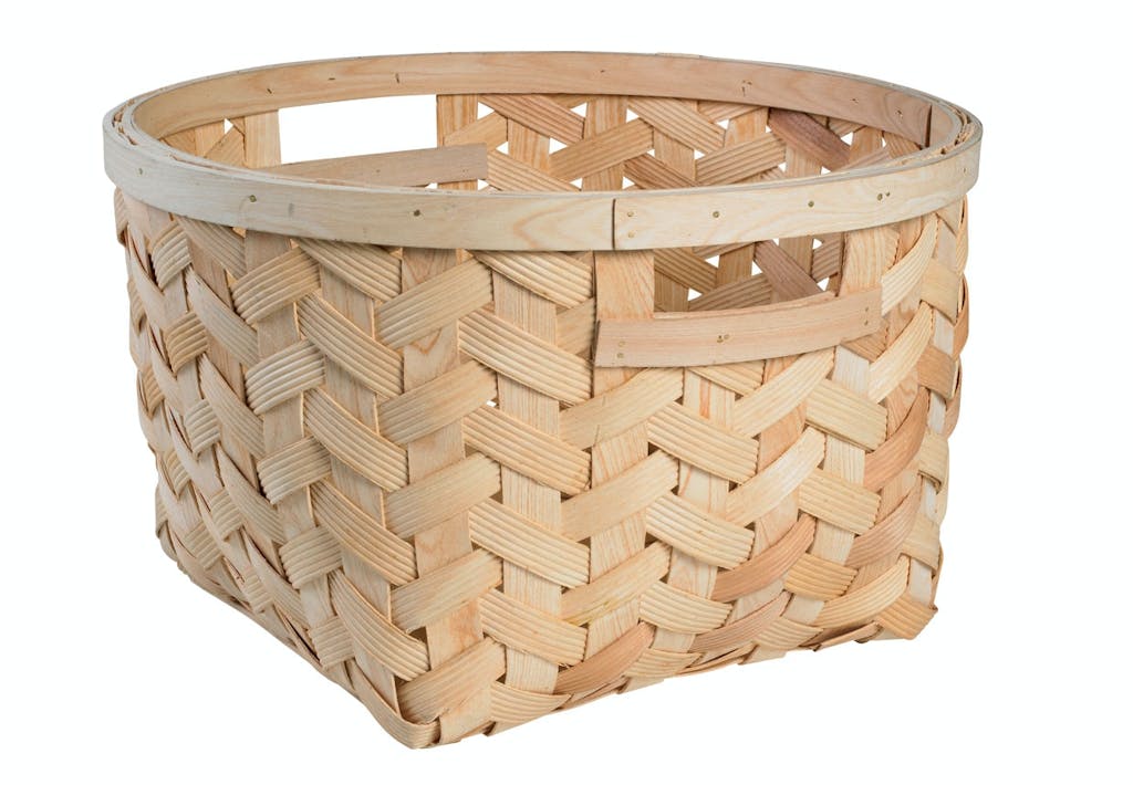 Kurv i cedertræ