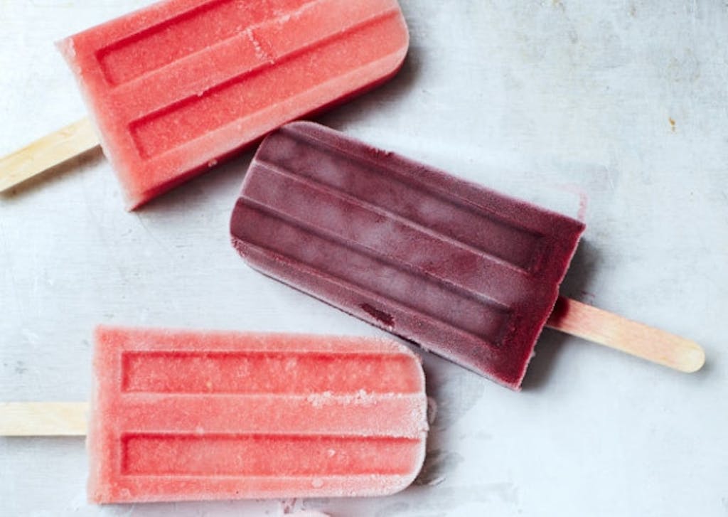 Ispinde med kirsebær og citron