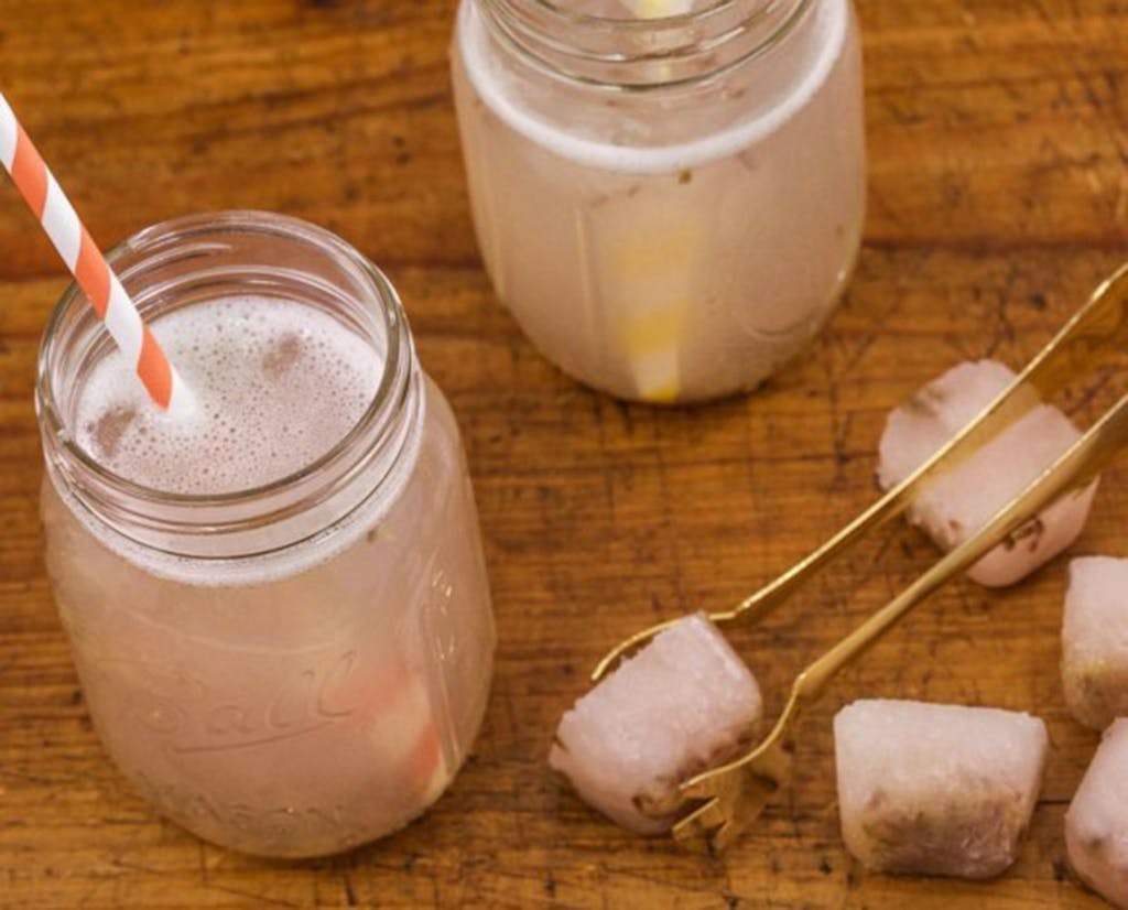 Lavendel limonade med isterninger