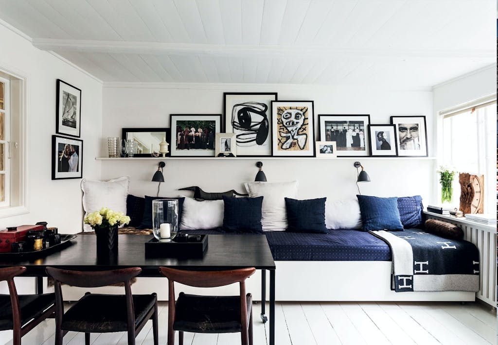 Specialdesignet sofa med opbevaring