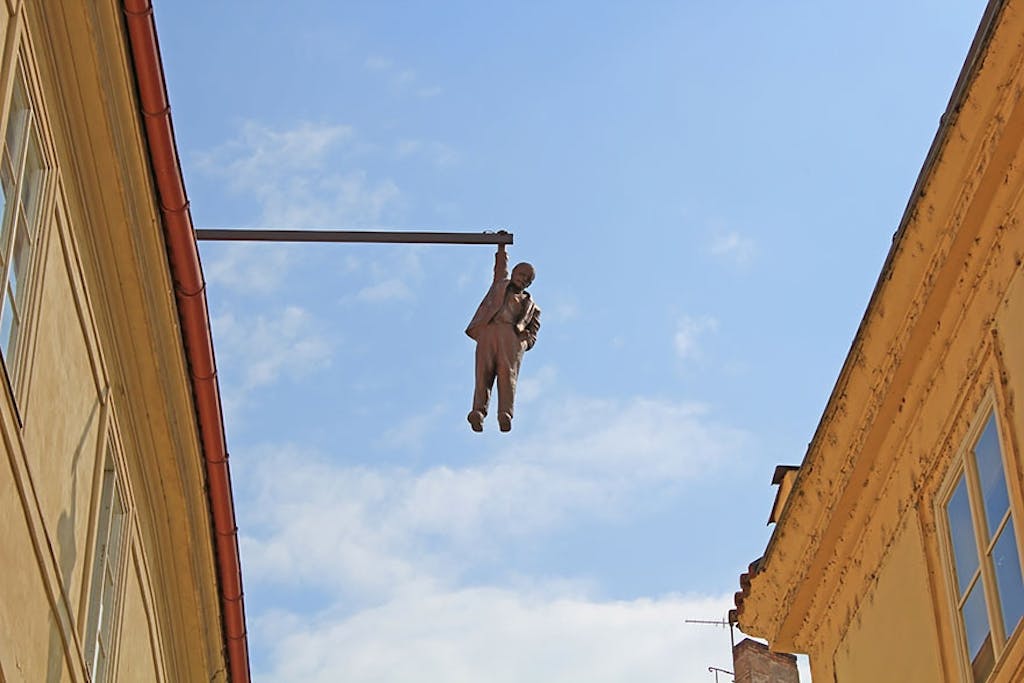 Man Hanging Out, Prag, Tjekkiet