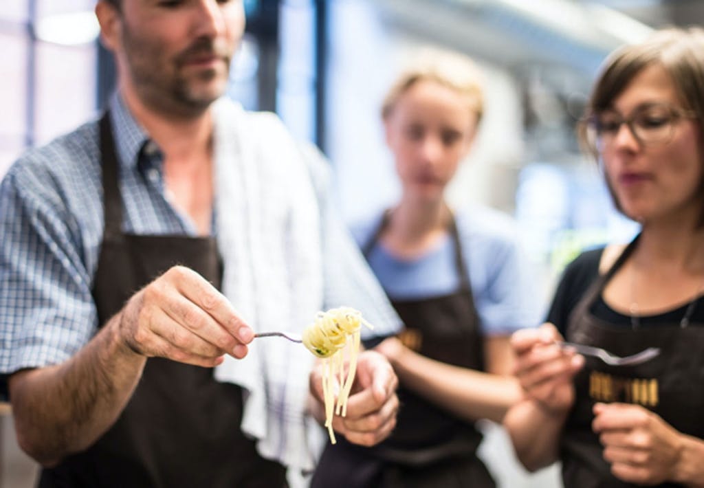 Kursister på Madlavningskurser