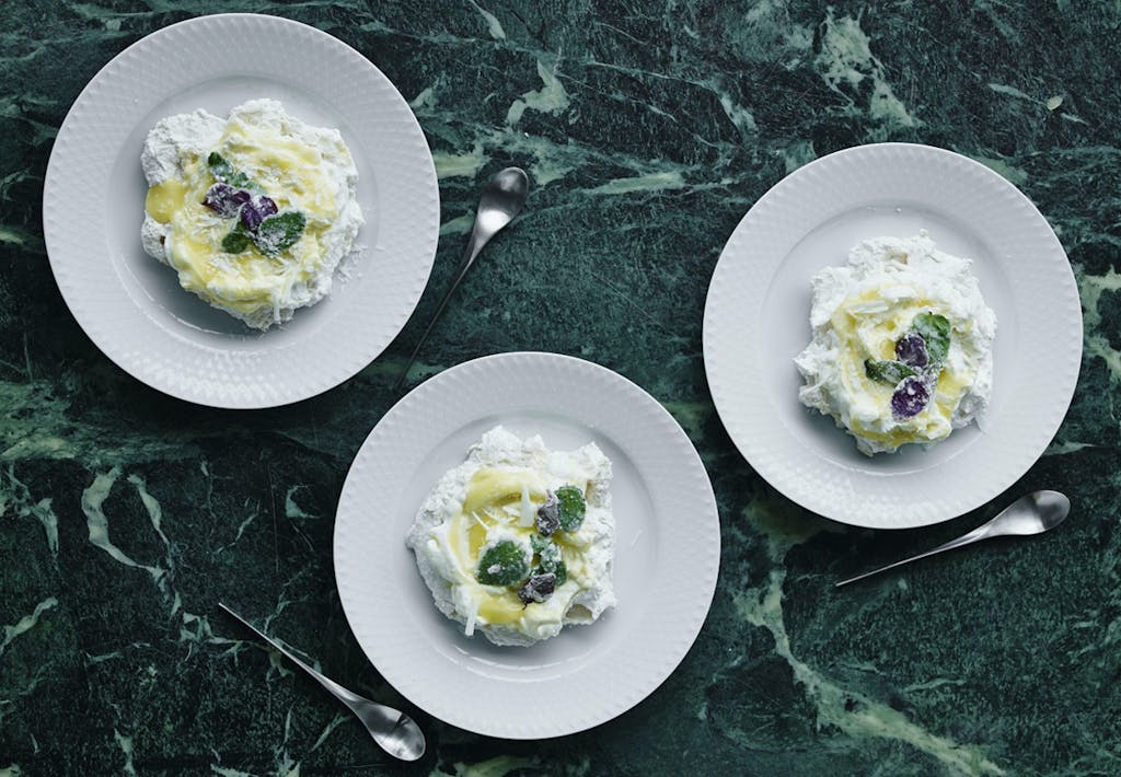 Marengs med lemonburd og hvid chokolade