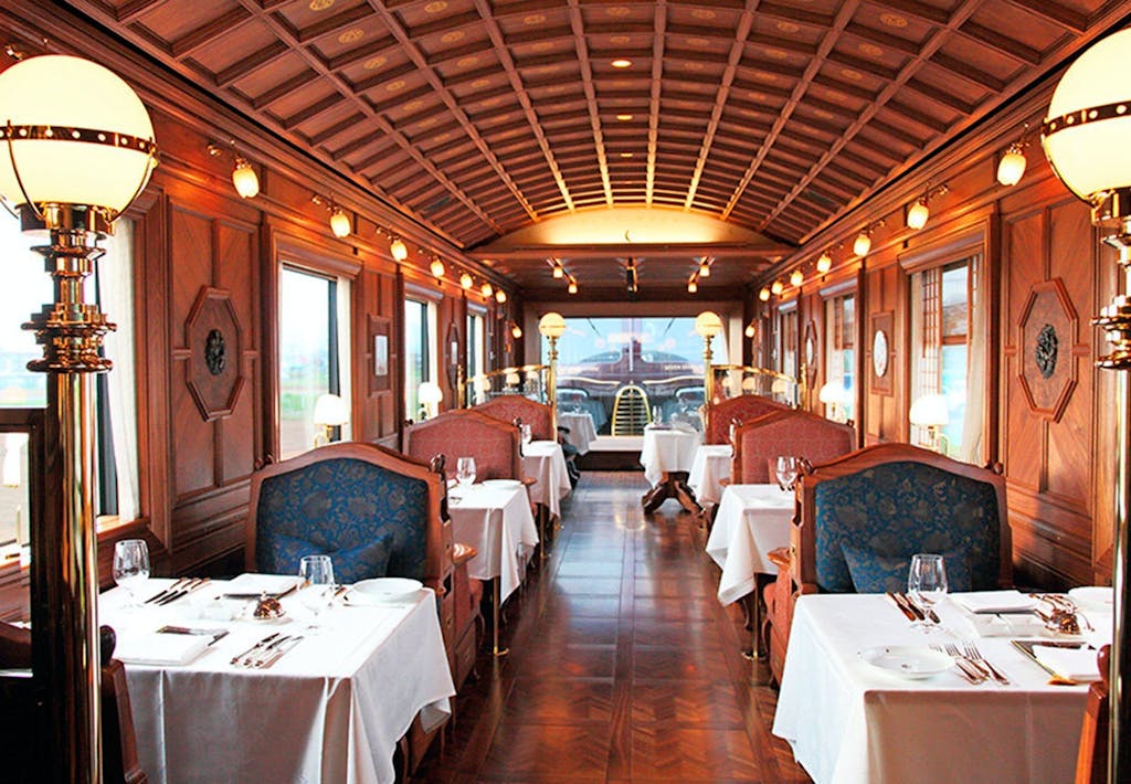 Spisevogn i pæretræ