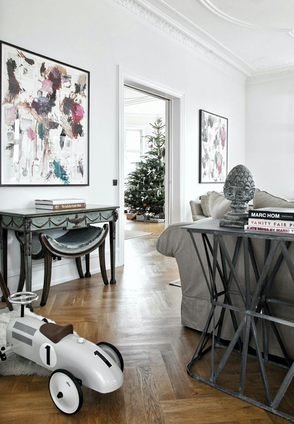 Franske antikviteter og moderne kunst