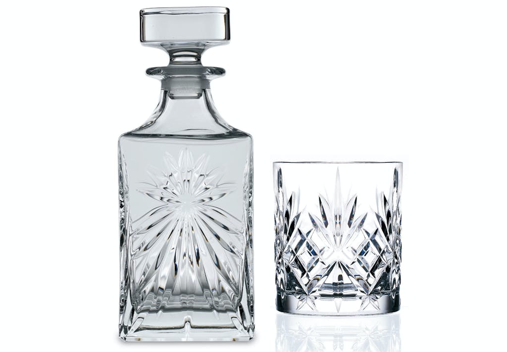 WHISKYKARAFFEL OG -GLAS