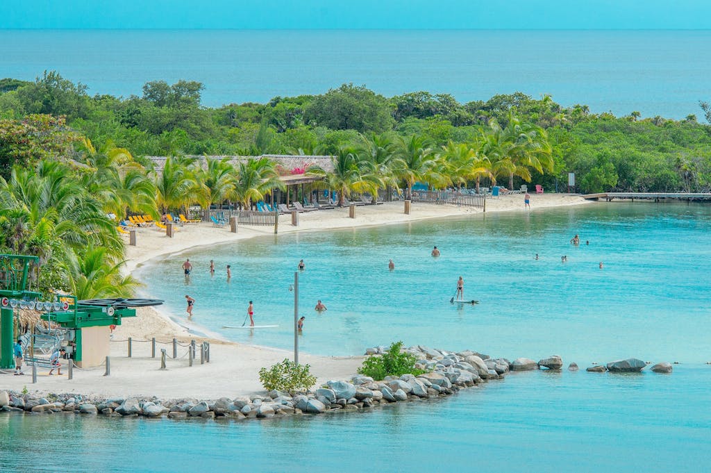 3. ROATAN, HONDURAS