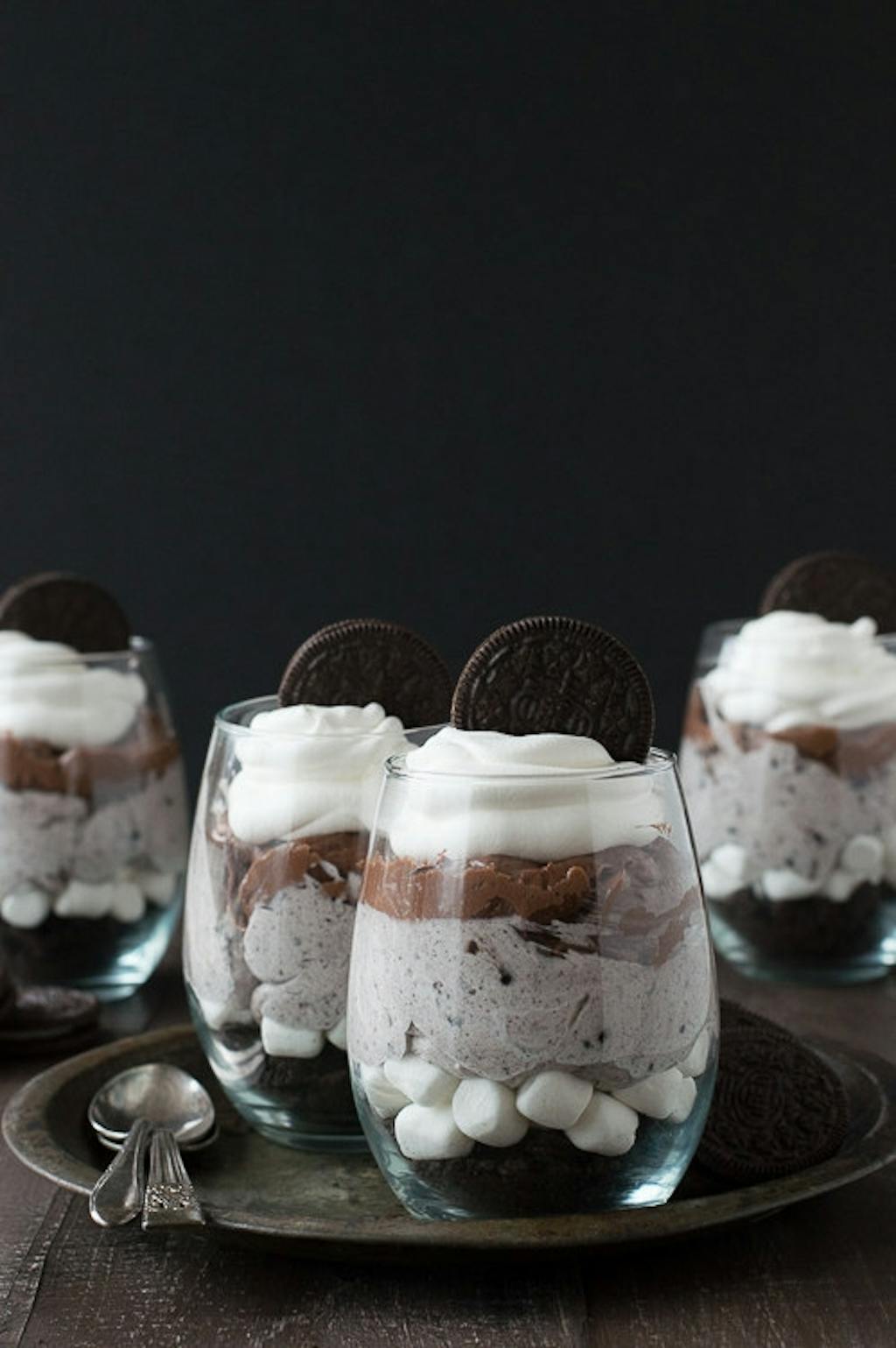 Cheesecake med chokolade- og Oreo-parfait