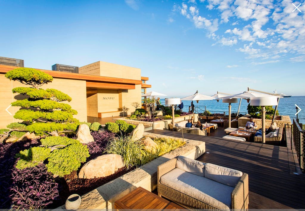 En middag midt på stranden